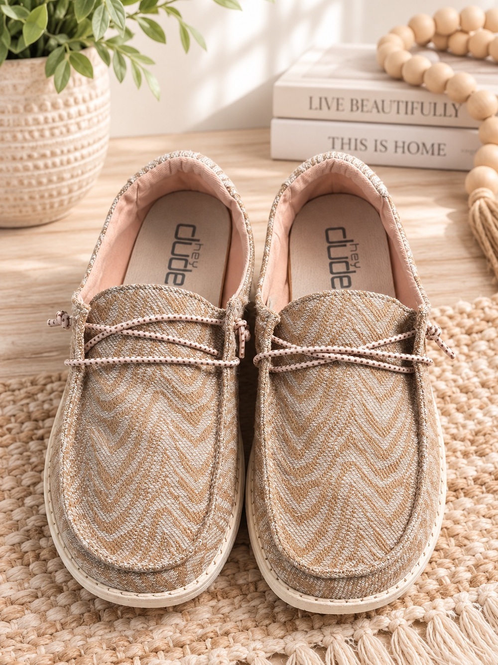 Hey Dude Wendy Chevron Slip On Shoes Size 10 Tan Pink Very Good Used